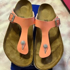 Birkenstocks women’s size 41